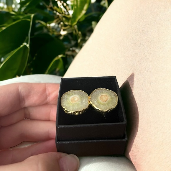 Yellow Solar Quartz Cufflinks - Picture 2 of 5